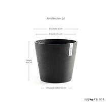 Svart blomkruka Amsterdam 30 med mått: ytterdiameter 30 centimeter, höjd 25,4 centimeter, volym 12,8 liter.