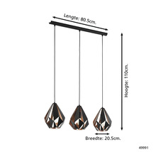 Pendellampa med tre geometriska lampskärmar och måttangivelser