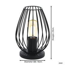 Svart bordslampa med trådram och måtten: höjd 23 cm, diameter 16 cm.