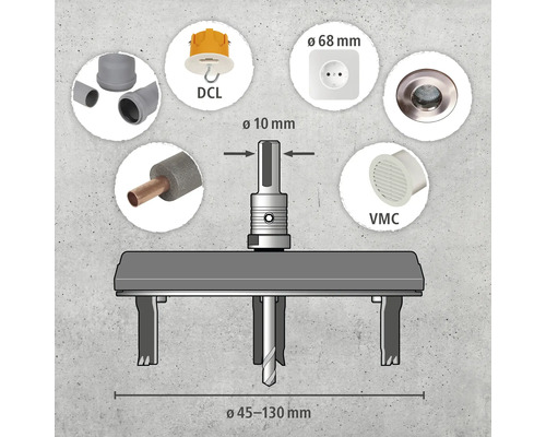 Hålsåg med olika komponenter som DCL-takanslutningsdosa, uttag, VMC-ventilationsventil och rör