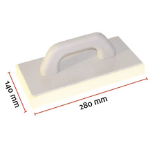 Svampbräda med måtten 280 gånger 140 millimeter.