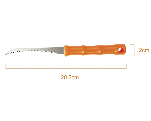 Sticksåg med orange plasthandtag, total längd 20,2 centimeter, bredd 2 centimeter.