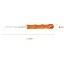 Fogsåg med ergonomiskt plasthandtag, total längd 19,5 centimeter, handtagshöjd 2 centimeter.