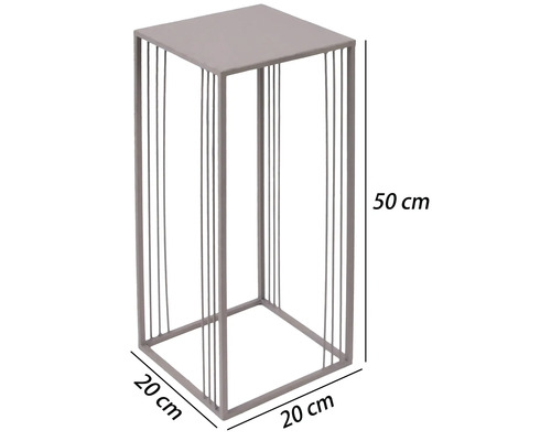 Fyrkantig växtställning i metall med höjden 50 centimeter och bredden och djupet 20 centimeter.