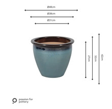 Blåbrun glaserad keramikblomkruka, mått: diameter 31, 38, 48 centimeter, höjder 27, 32, 42 centimeter. passion for pottery Logo.