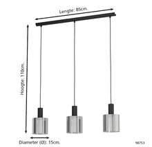 Taklampa med tre ljuskällor och cylindriska skärmar, längd 85 centimeter, höjd 110 centimeter, skärmdiameter 15 centimeter.