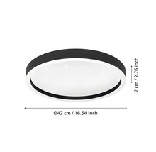 Rund taklampa med en diameter på 42 centimeter och en höjd på 7 centimeter.