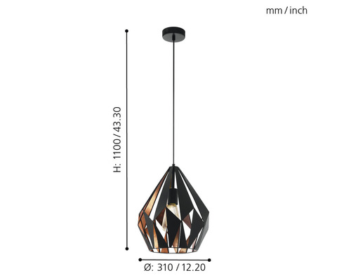 Pendellampa med geometrisk lampskärm, en höjd på 1100 millimeter och en diameter på 310 millimeter.