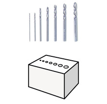 Set med metallborrar med en representation av olika borrdiametrar i ett block