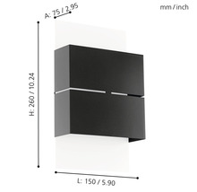 Mått på en svart vägglampa: höjd 260 millimeter, längd 150 millimeter, bredd 75 millimeter.