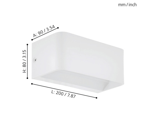 Mått på en vit vägglampa