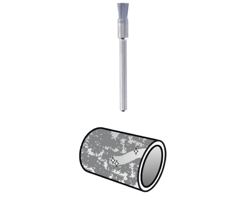 Rengöringsborste för rör framför ett rengjort rör